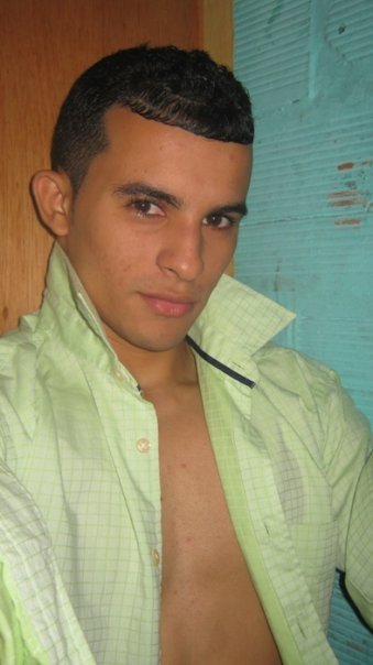 Date this pretty Colombia man Andres22 from Barranquilla CO3264