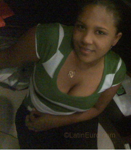 Date this pretty Honduras girl Jessi from San Pedro Sula HN161