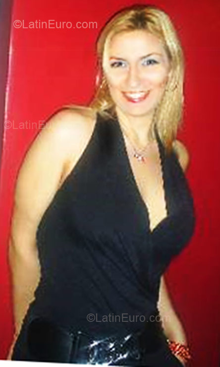 Date this passionate Brazil girl Maria from Sao Paulo BR2583