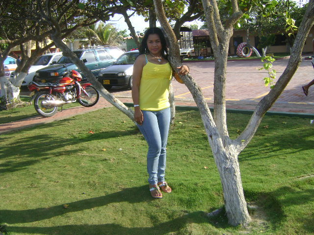 Date this delightful Colombia girl Playa from Cartagena CO3385