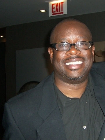 Date this delightful United States man Numi from Miami US5715