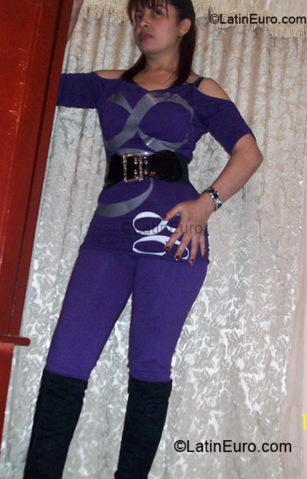 Date this charming Colombia girl Maria from Bogota CO3437