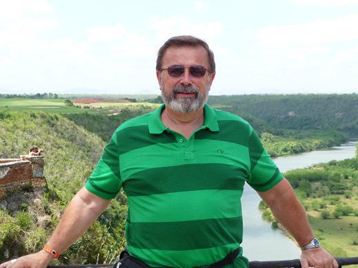 Date this athletic United States man US5738 from Richland US5738