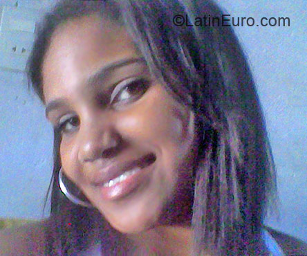 Date this lovely Brazil girl Laany from Fortaleza BR5976
