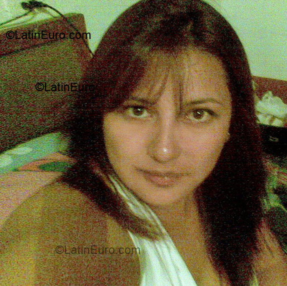 Date this good-looking Colombia girl Sanpaopira from Tunja CO3541