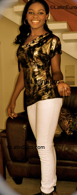 Date this sensual Nigeria girl Joy Edeh from Lagos NG261