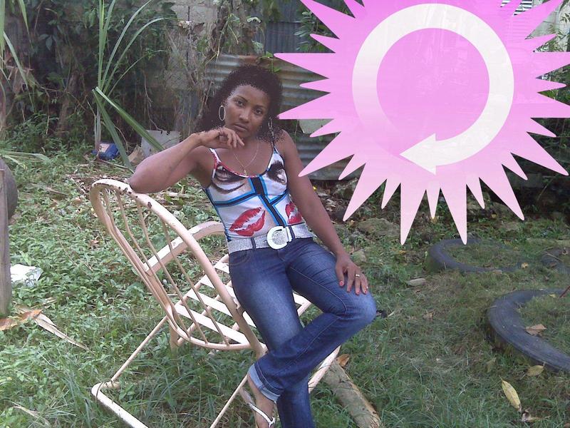 Date this passionate Dominican Republic girl Olga-lishotmail from Santo Domingo LR12