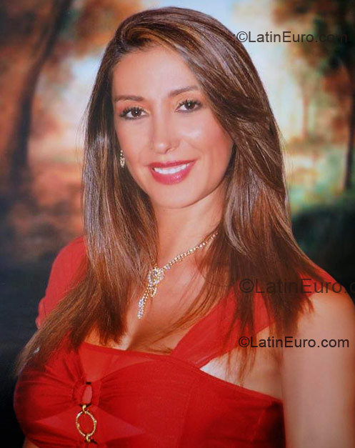 Date this young Colombia girl Lumaca40 from Cali CO3706