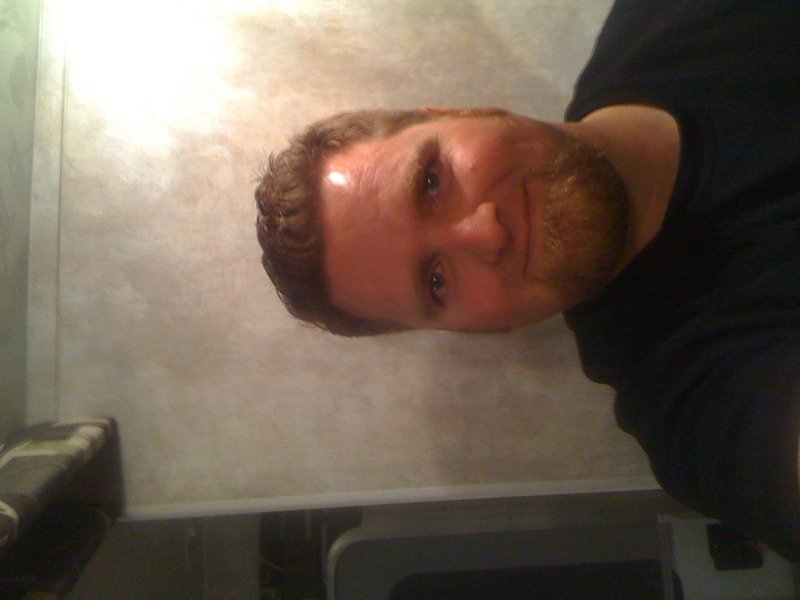 Date this funny United States man Hap from Seattle US5825