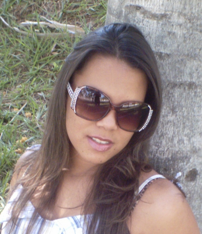 Date this good-looking Brazil girl Kinha22 from Jales BR2813