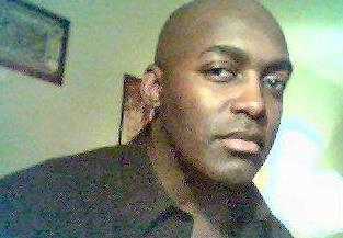 Date this happy United States man Garth from New York US5873