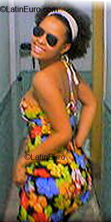 Date this happy Brazil girl Feranda from Rio de Janeiro BR4880