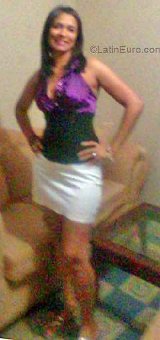 Date this delightful Dominican Republic girl Lucilenia from Santo Domingo VC3