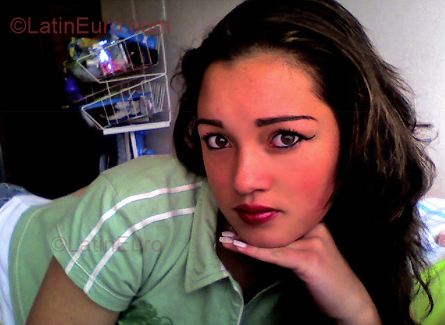 Date this happy Colombia girl Sandra patricia from Bogota CO3974