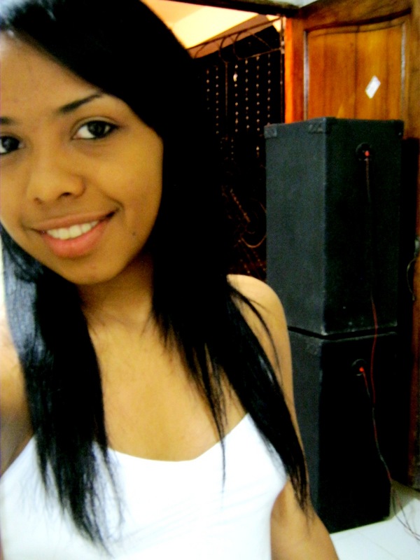 Date this young Colombia girl Angelina from Cartagena CO3995