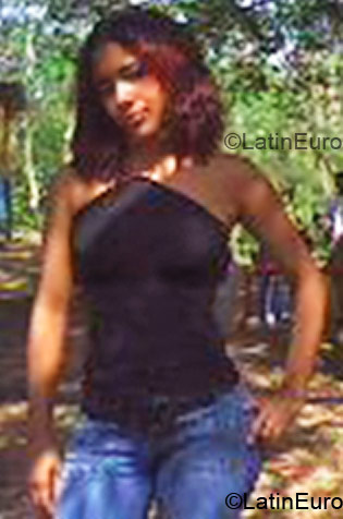 Date this young Dominican Republic girl Mariel from Santo Domingo DO4132