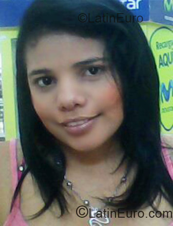 Date this pretty Colombia girl Mary bejarano from Barranquilla CO4054