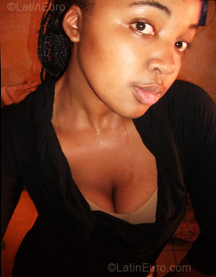 Date this hard body Brazil girl Veronica from Sao Paulo BR5934