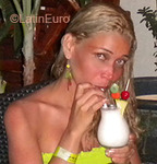 tall Colombia girl Fedra Margarita from Barranquilla CO8065