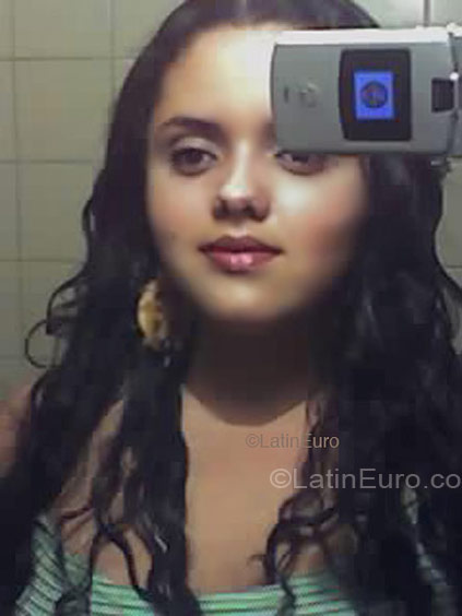 Date this georgeous Brazil girl Nubia from Contagem BR3126