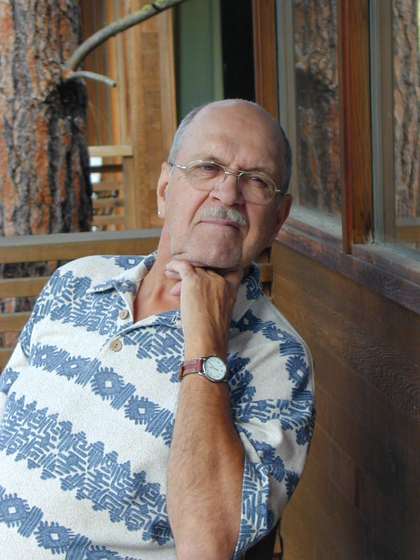 Date this pretty United States man Henry from Bellingham US6242