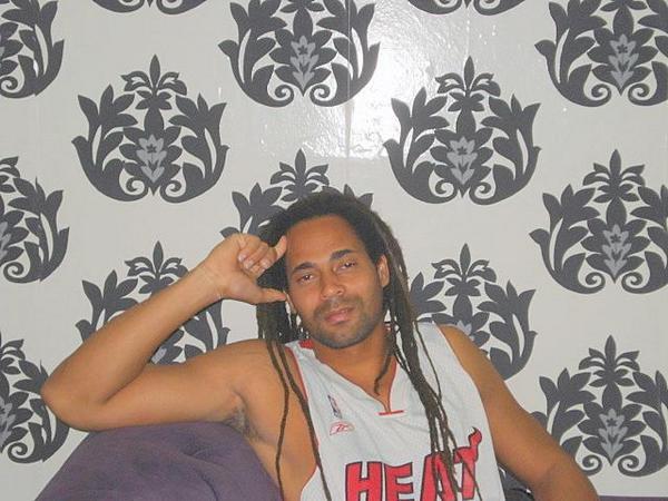 Date this charming United States man Alex from Miami US6358