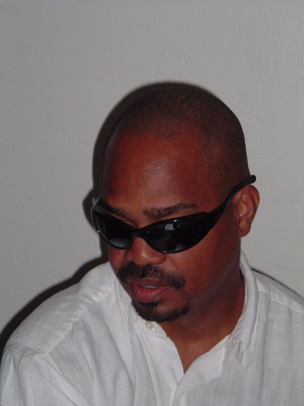 Date this voluptuous United States man Rodney from San Diego US6361