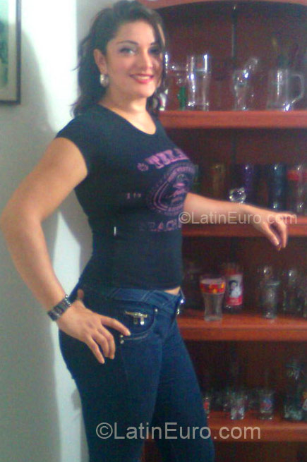 Date this sultry Colombia girl Catalina from Cali CO4420