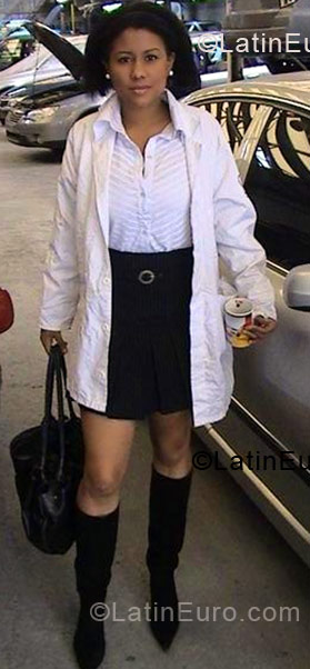 Date this fun Colombia girl Andrea from Bogota CO4425
