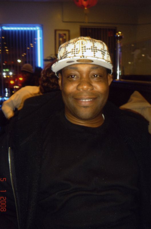 Date this athletic United Kingdom man Wisdom from London GB365