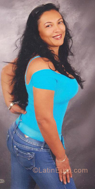 Date this foxy Colombia girl Patricia Vallejo from Pereira CO4493