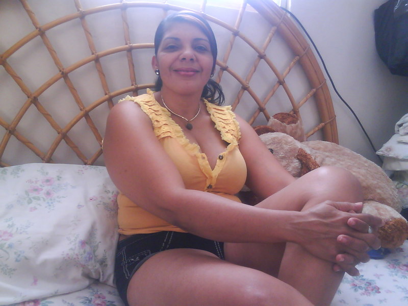 Date this gorgeous Dominican Republic girl Mildred guzman from Santiago DO4625