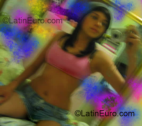 Date this pretty Colombia girl Monica from Bogota CO5956