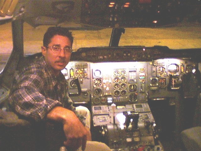 Date this voluptuous Dominican Republic man Jay from Miami DO4678