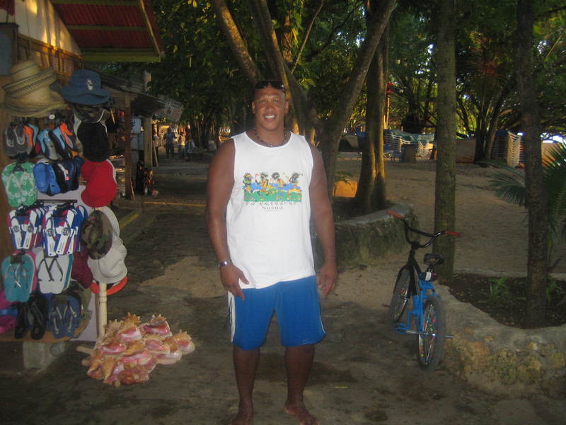 Date this hard body United States man JaveryDR from Boston US6579