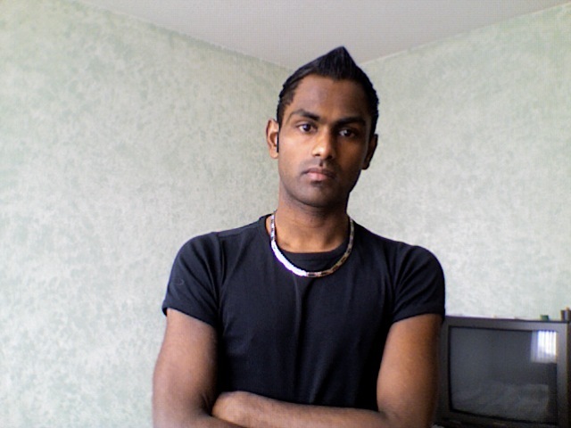 Date this tall Netherlands man Runningselecta from Amsterdam NL116