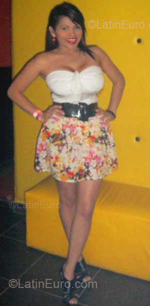 Date this beautiful Colombia girl Alys from Sabanalarga CO4565