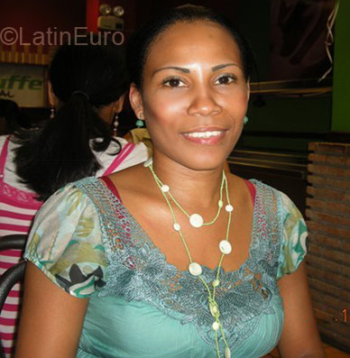 Date this exotic Dominican Republic girl Tania from San Cristobal DO4739