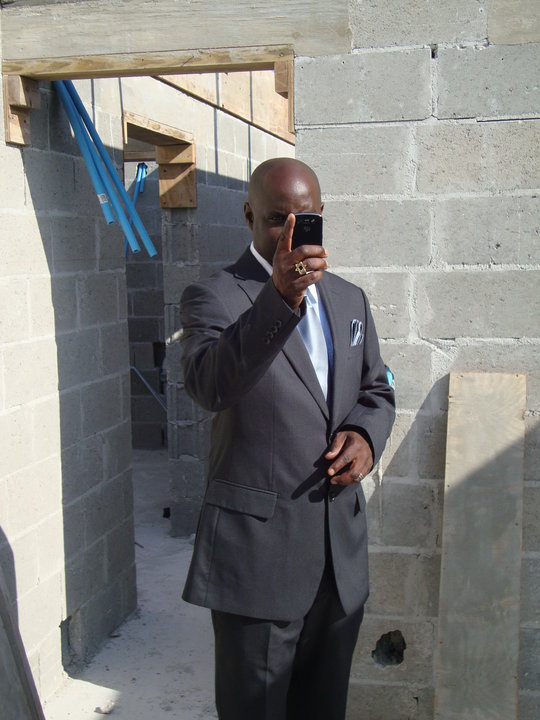 Date this charming Bermuda man Belco from Hamilton BM20