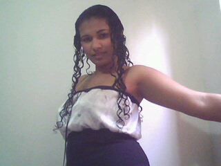 Date this happy Colombia girl Sandry luchy from Barranquilla CO4693