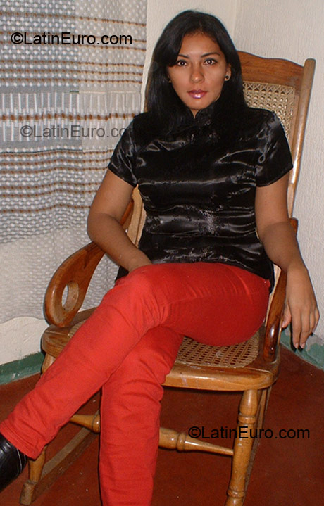 Date this cute Colombia girl Carmenza from Armenia CO4715