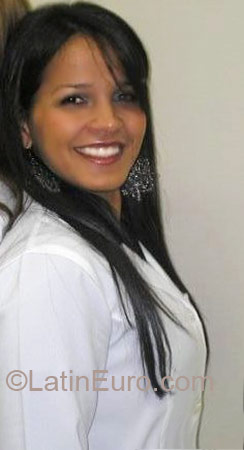 Date this charming Brazil girl Cristiane Alexandre from Manaus BR3393