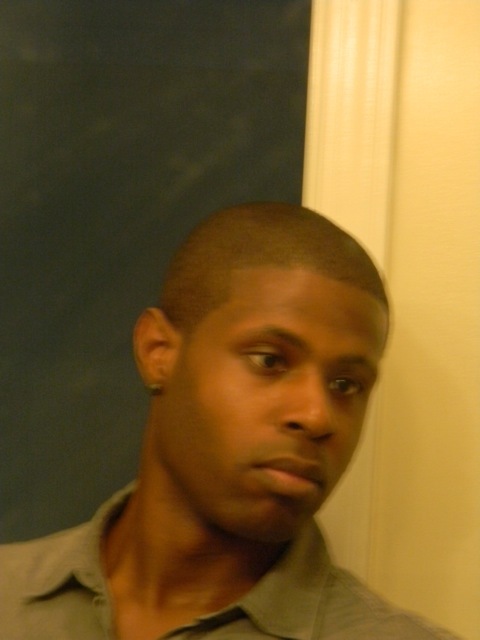 Date this georgeous United States man Kenyon from Atlanta US6925