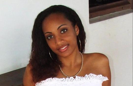 Date this happy Cote D'Ivoire girl Njide01 from Cocody CI19