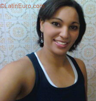 Date this hard body Brazil girl Andrea from Sao Paulo BR3425