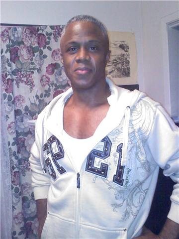 Date this pretty United States man Ivan from Spanaway US7062