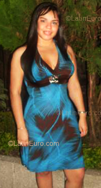 Date this passionate Colombia girl Erika from Bucaramanga CO4827