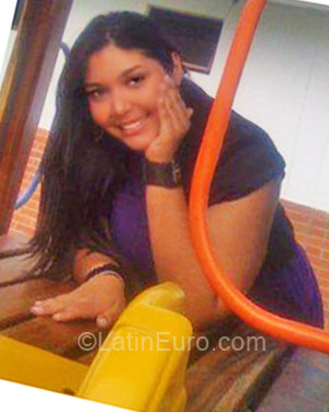 Date this fun Venezuela girl Nurys from Caracas VE26