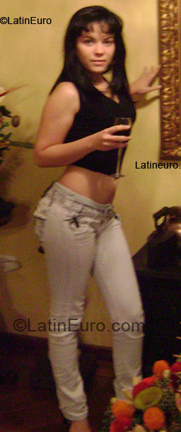 Date this fun Ecuador girl Yanet from Quito EC22