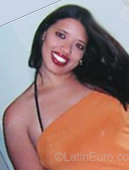 Date this nice looking Brazil girl Maria from Recife BR3585